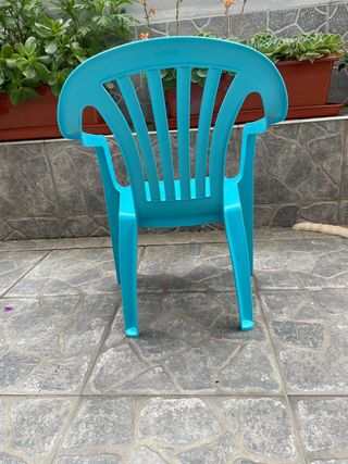 Conjunto silla niño y moldes playa
