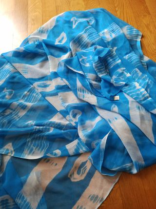 Pareo mare azzurro e bianco.