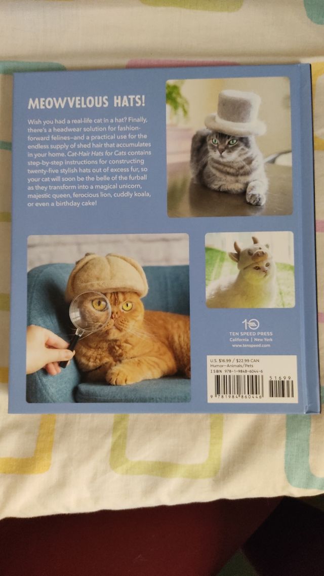 Cat hair hats for cats | Libro sombreros para gato