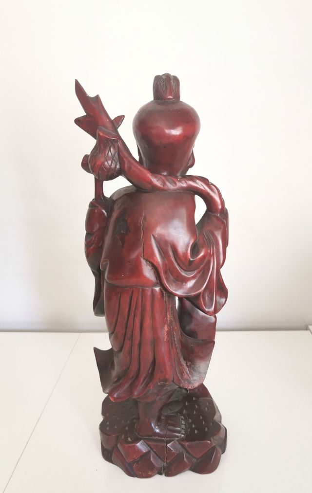 Anciano Pescador . Madera Tallada. Siglo XX.