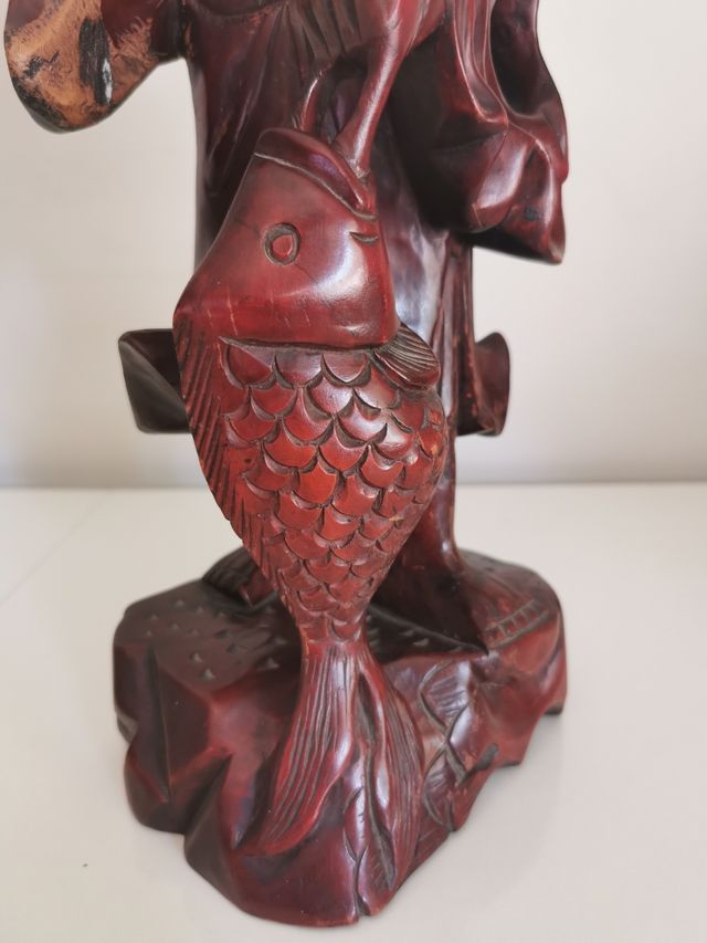 Anciano Pescador . Madera Tallada. Siglo XX.