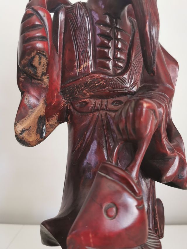 Anciano Pescador . Madera Tallada. Siglo XX.