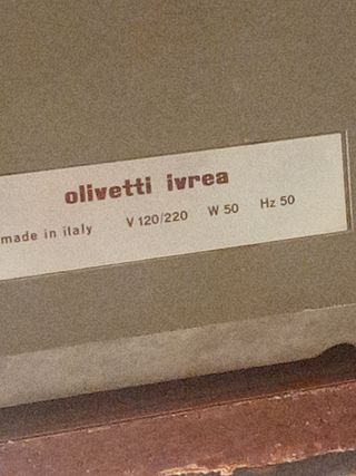 Maquina de escribir Olivetti itrea