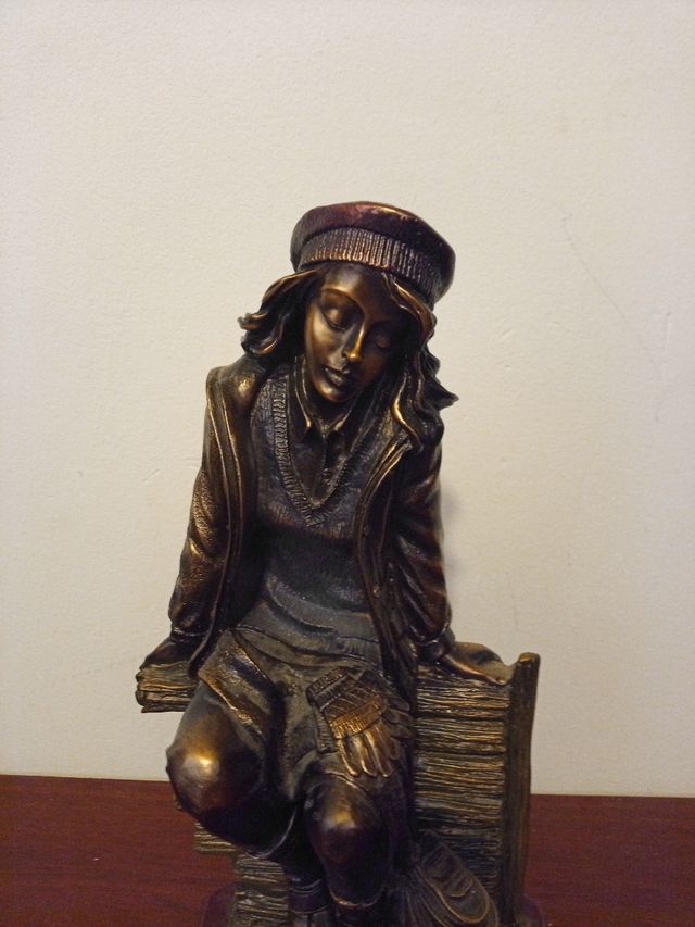 escultura firmado E.Fernadez