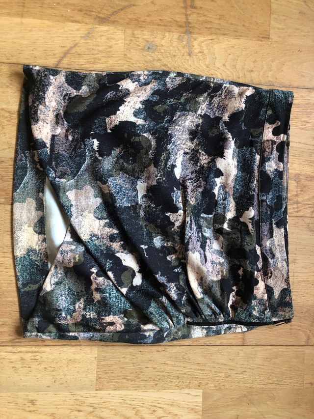 Falda mini drapeada camuflaje