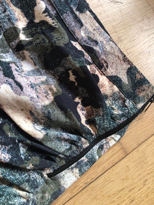 Falda mini drapeada camuflaje