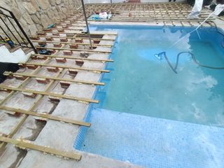 Tarima exterior de composite