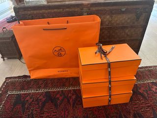 Cajas y bolsa Hermes