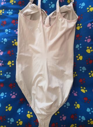 Body talla M para realzar silueta.