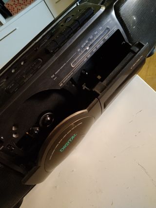 Radio CD Cassette Crown vintage. Años 80