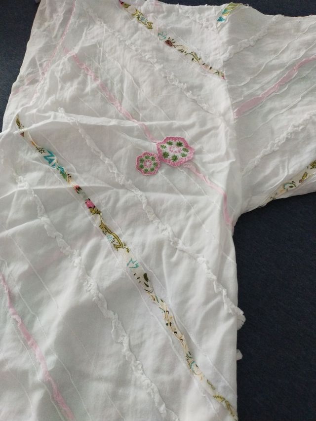 Premamá bata y camisón.