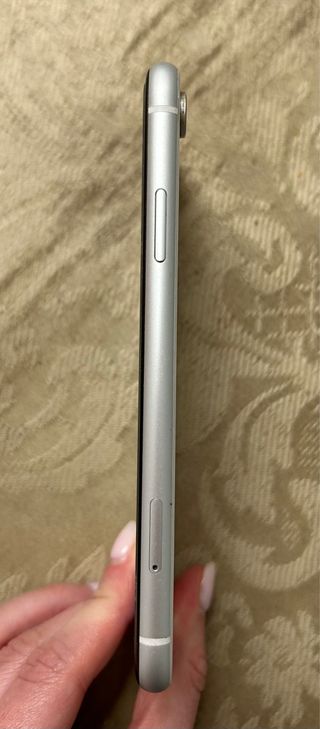 Apple iPhone XR 128gb.