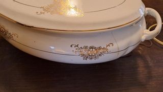 sopera porcelana antigua San Claudio