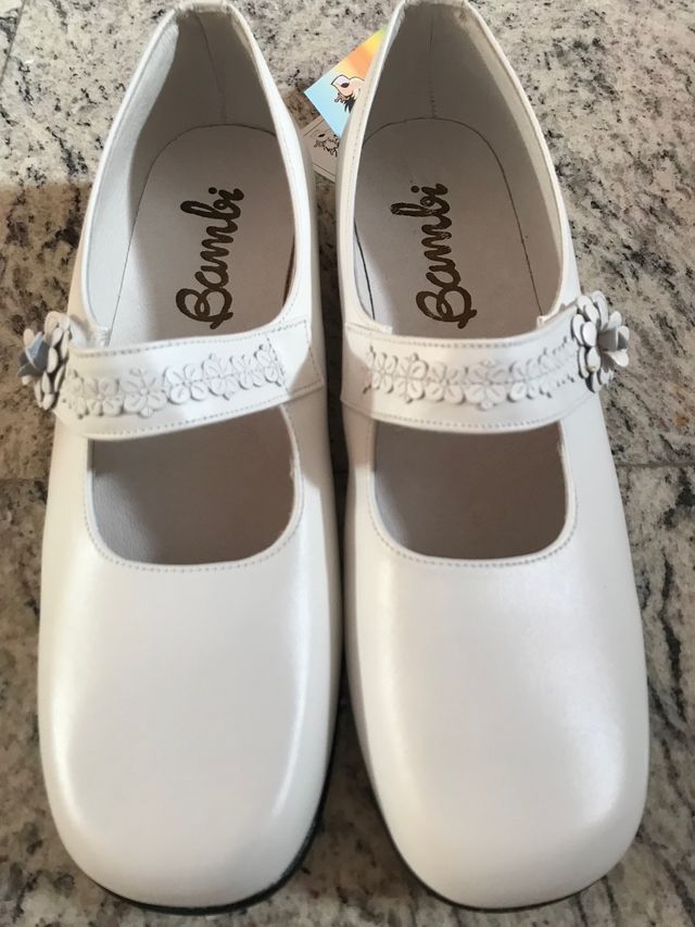 Zapato de vestir de niña