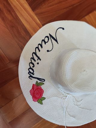 cappello donna bianco con ricami
