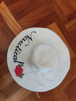 cappello donna bianco con ricami