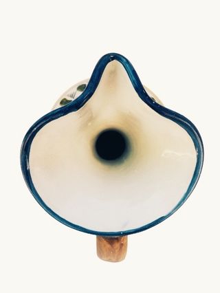 Jarra de cerámica de Talavera firmada por Chacon