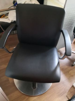 sillón para peluquería negro