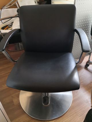 sillón para peluquería negro