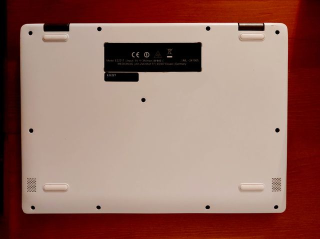 Portátil-Tablet Medio Akoya