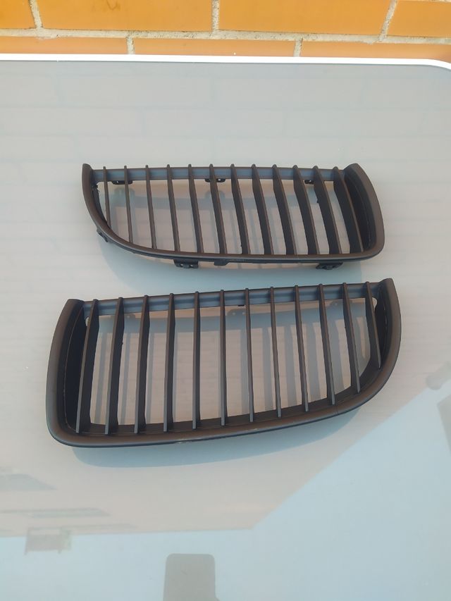 BMW E90 Rejillas/riñones Negros PERFECTO ESTADO.