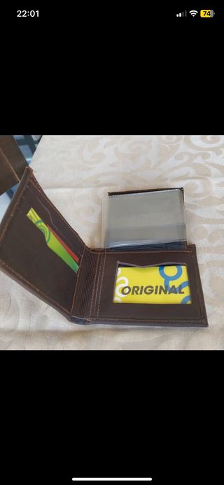 Billetera de puro cuero