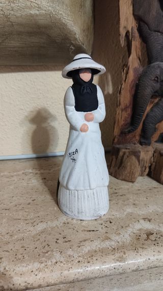 OFERTA! ANTIGUA MUJER FIRMADA IBIZA