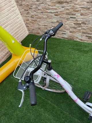 Bicicleta niña de paseo precio negociable