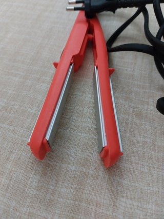 plancha pelo Babyliss pequeña