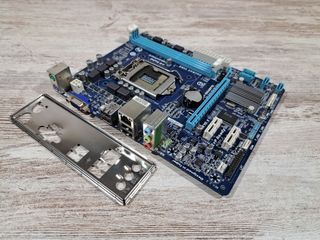 Placa GigaByte GA-H61M-DS2 (1155) FALLA RED