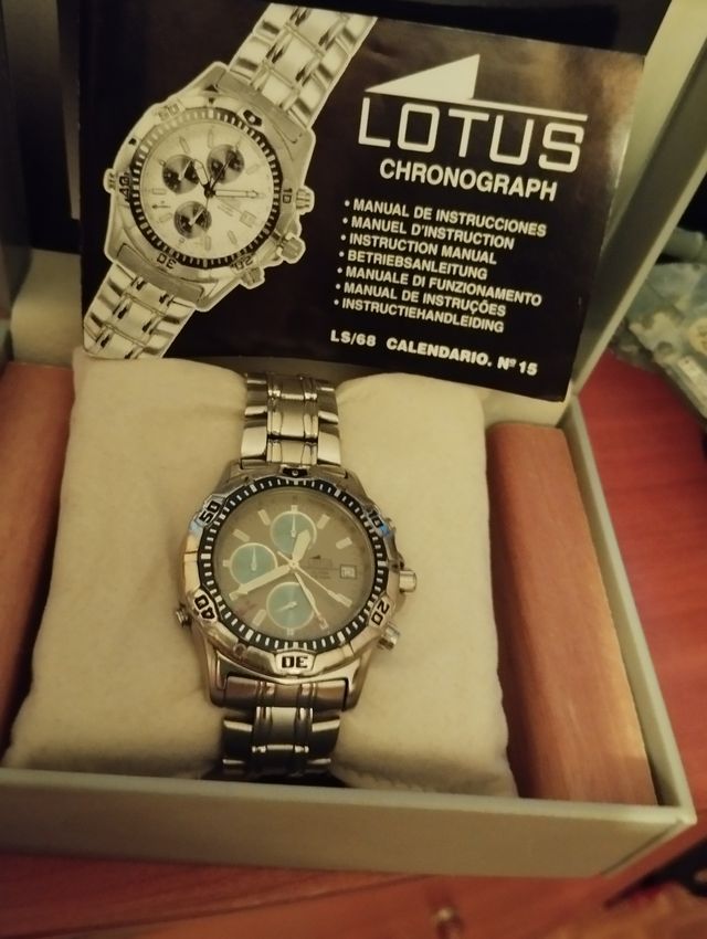Reloj Lotus Titanio Cronógrafo. Lumen.