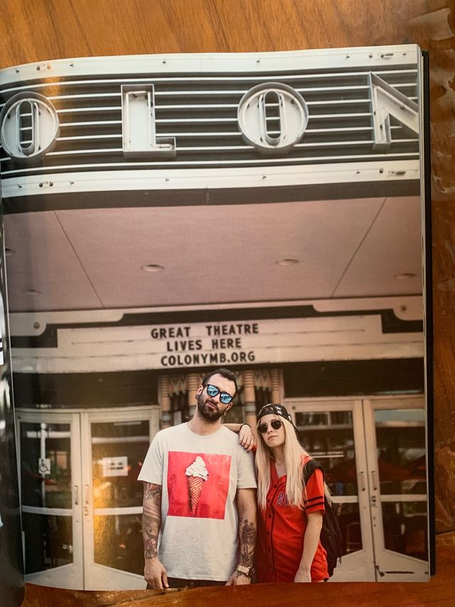 Libro "Around the corner"