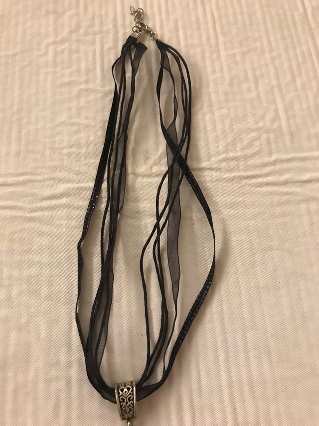 Collana con pendente in pietra simil ametista