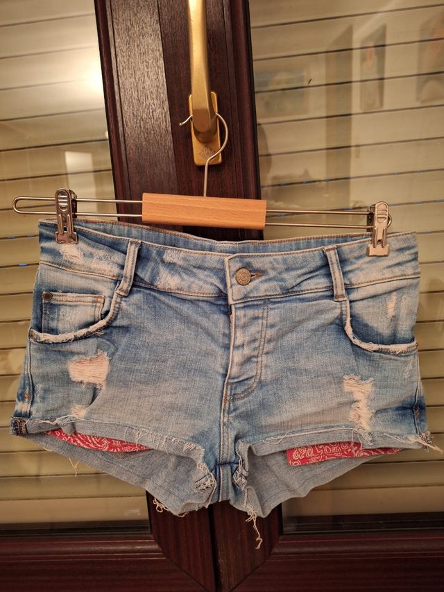 Pantalón vaquero corto zara