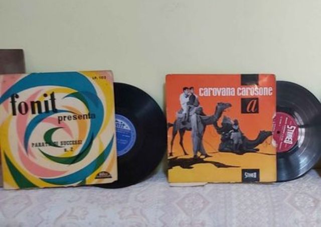 LOTTO  dischi in vinile 25€