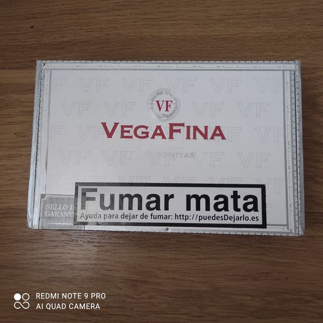 Caja puros Vegafina (VACIA)