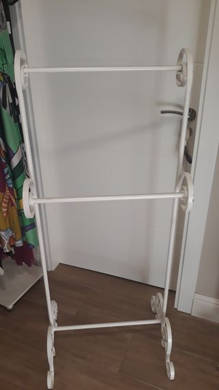 Perchero / Galán de noche