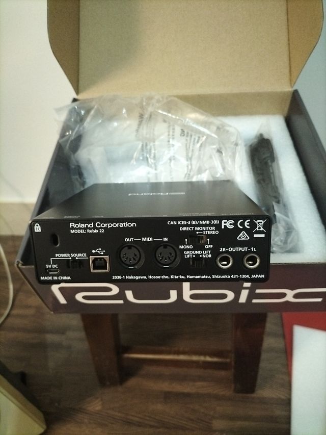 Tarjeta de sonido Roland Rubix 22