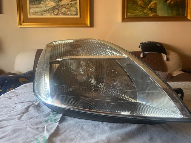 Faros originales Ford Fiesta 2015