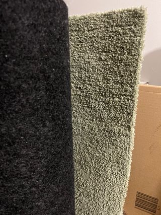 Alfombra pelo corto verde pera