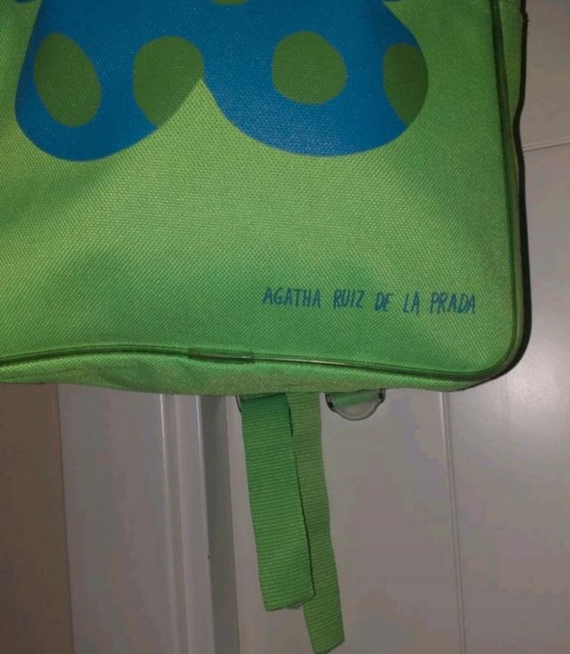 Mochila   monísima ,bolso.