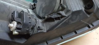 Faro derecho Renault Kadjar 2015