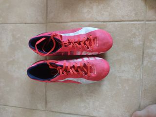 Botas de tacos de futbol