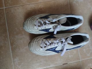 Botas de tacos de futbol