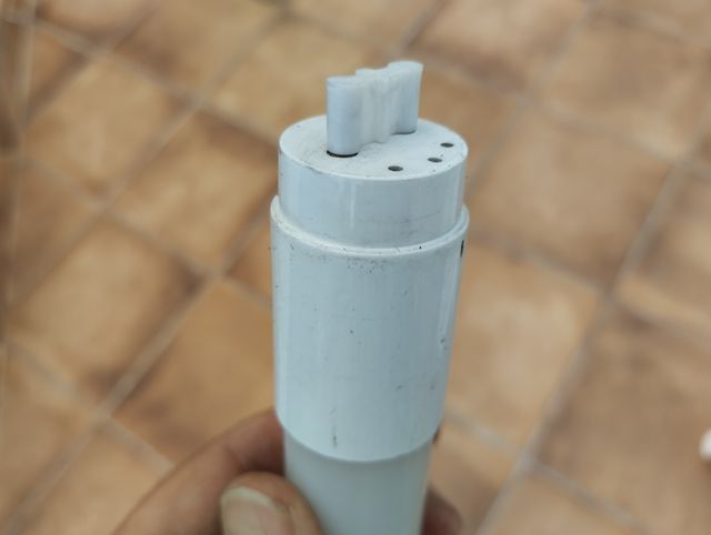 25 LEDs fluorescentes a 3 e uma unidade