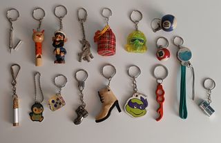 Lote llaveros variados antiguos