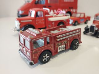 Lote 9 vehículos bomberos