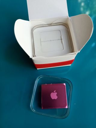 iPod Shuffle 2 Gb. Apple. NUEVO sin estrenar!
