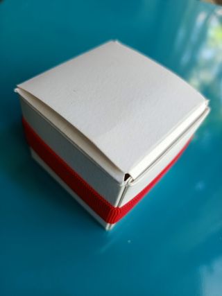 iPod Shuffle 2 Gb. Apple. NUEVO sin estrenar!