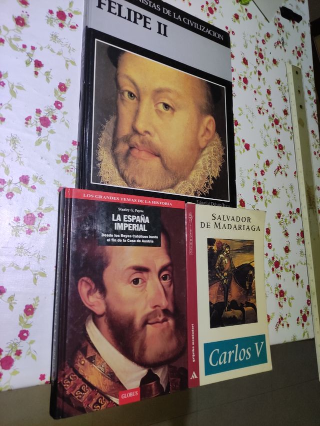 Libros Carlos V y Felipe II 